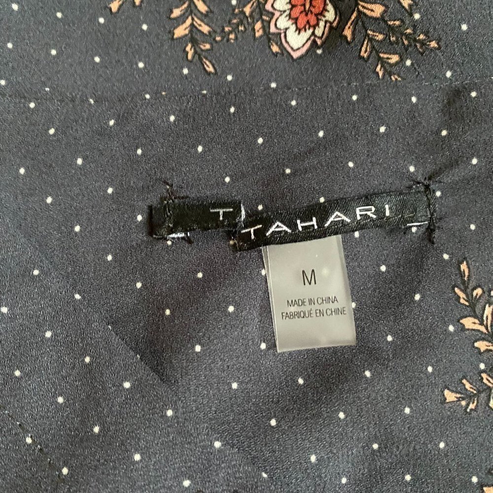 T Tahari BNWOT Blouse polka dot floral sz medium ruffle cuff - Picture 7 of 9